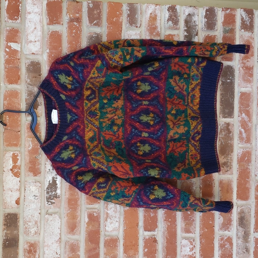Vintage Fall Leaves Multicolor Crew Neck Sweater